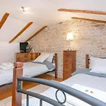 Casa *