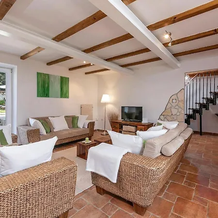 Casa *